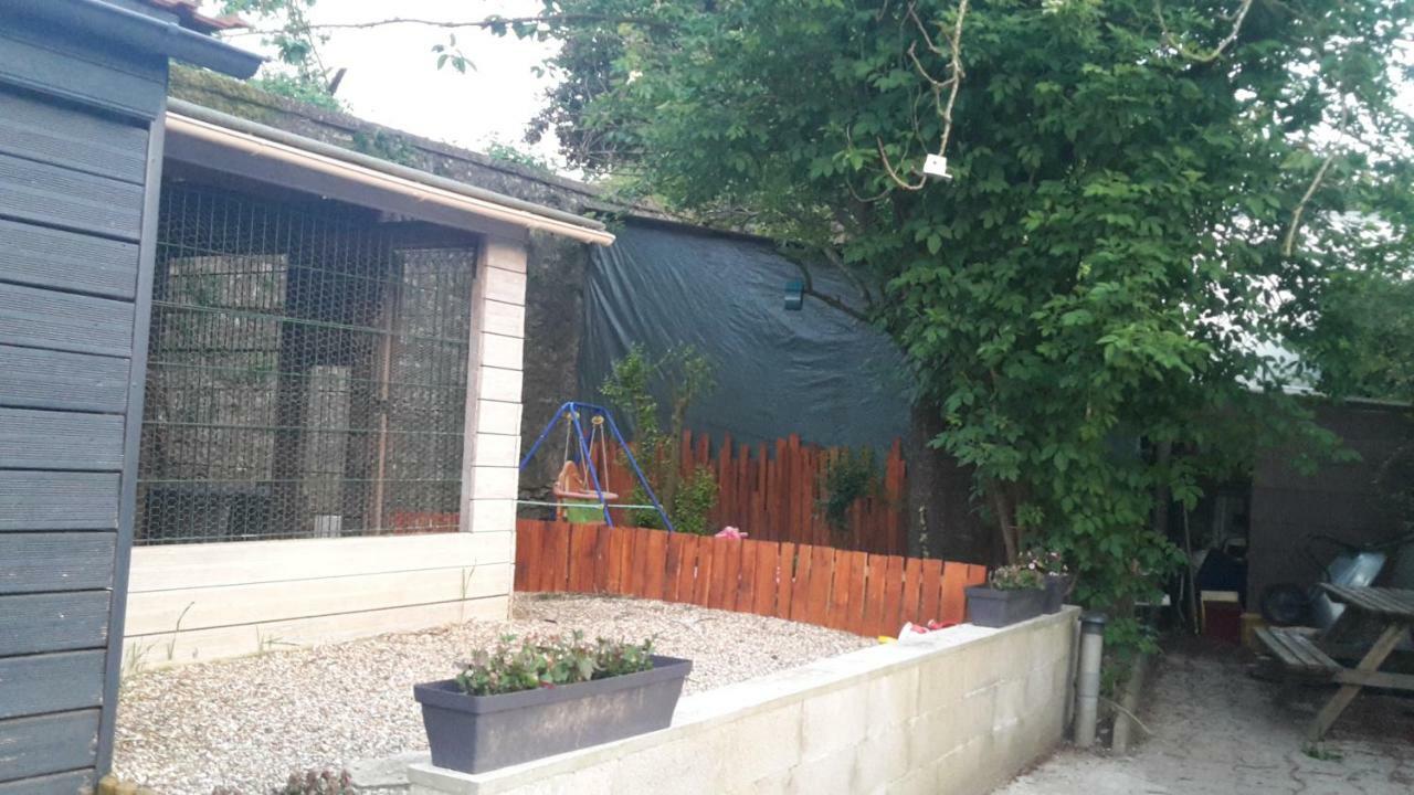 La Maison De Campagne Banthelu Luaran gambar